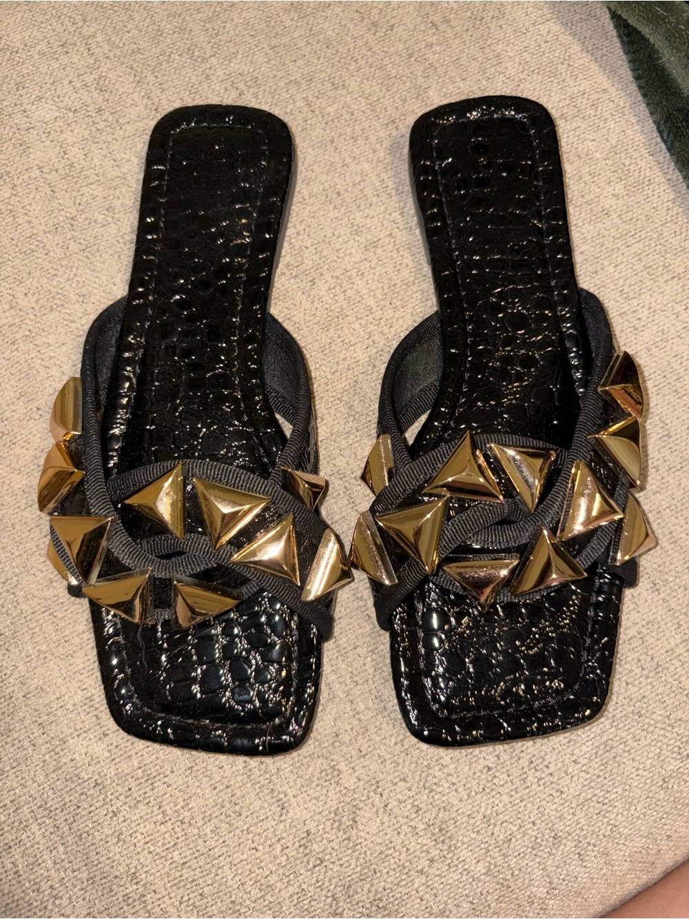 J. Adams Scarlett Black Gold Studded Sandals Size 6